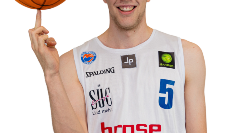 #5 Nico Höllerl